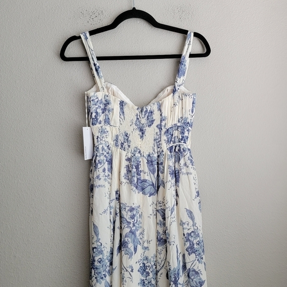 Reformation Jayde Dress in Lupine size 4 NWT - Picture 8 of 14